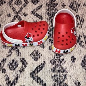 Minnie Mouse Crocs